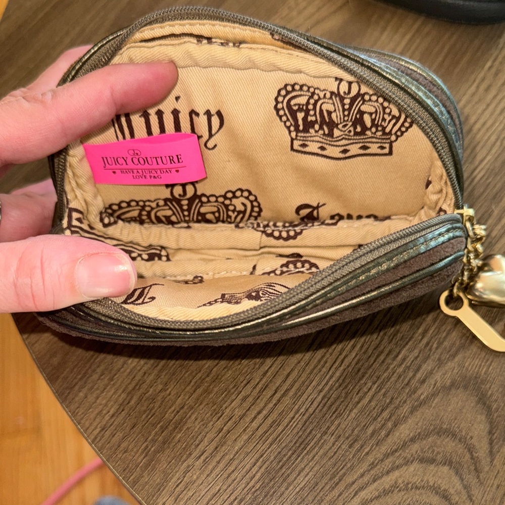 Vintage Juicy Couture Brown Sidekick II Bag** heavy Gold Accents great condition - Picture 9 of 13
